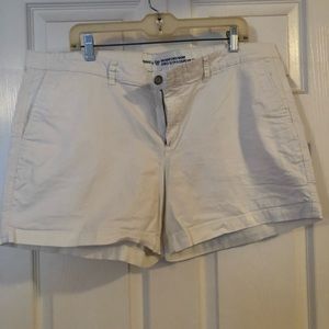 GAP shorts